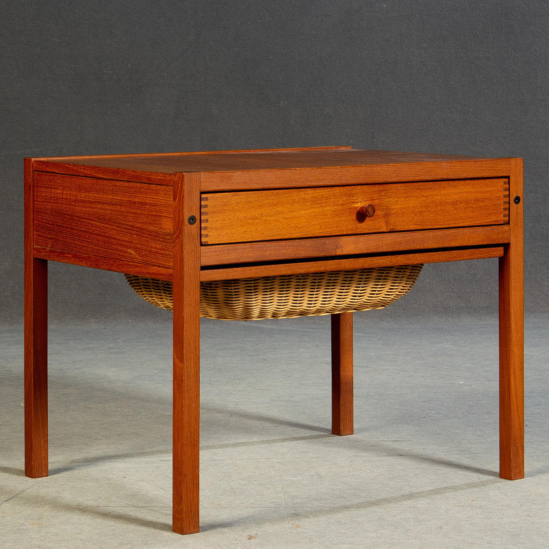 Sybord / sidebord, teaktræ.