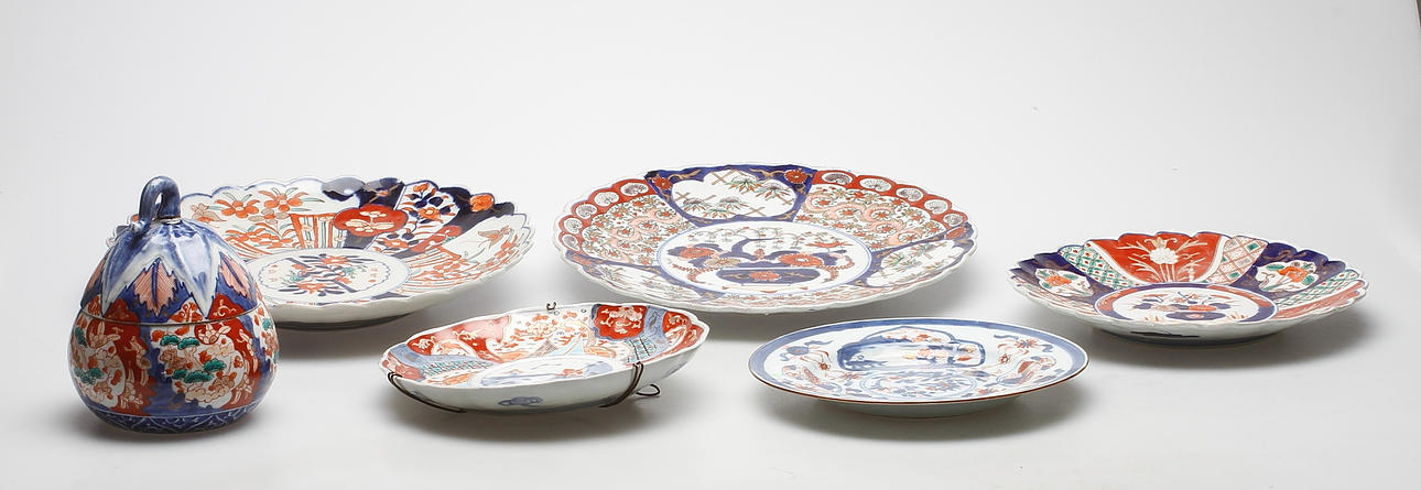 OSTINDISKA FÖREMÅL, 6 delar, Imari, 1800-1900-tal.