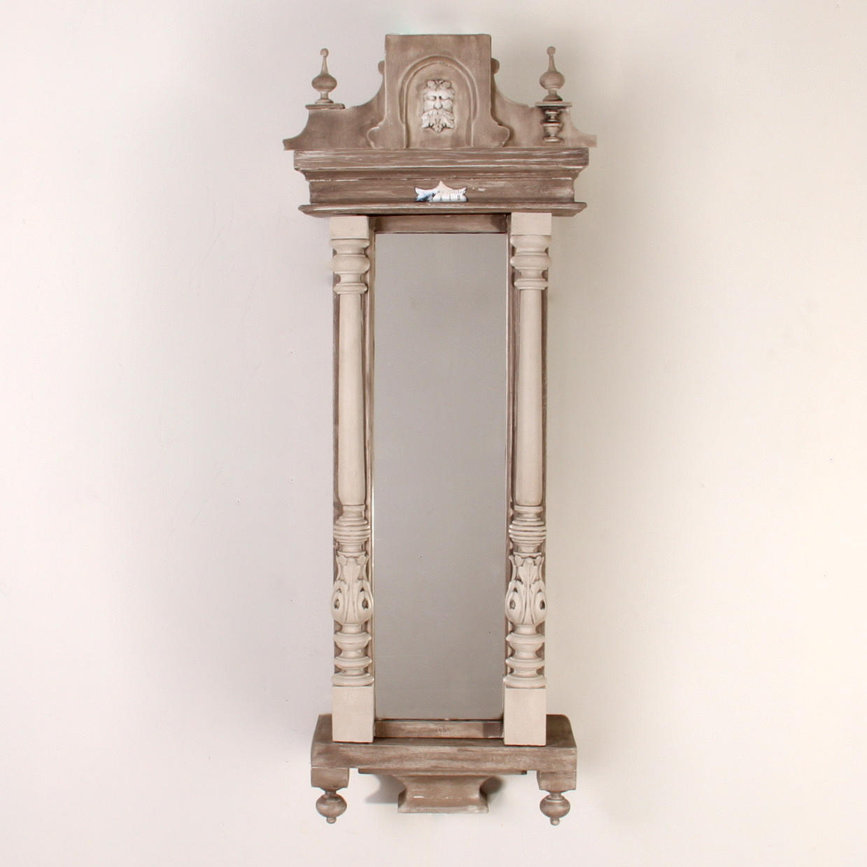 NYCKELSKÅP, med spegel, nyrenässans.