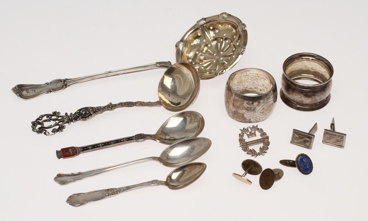 PARTI SILVER, 13 delar, total vikt ca 204 g.