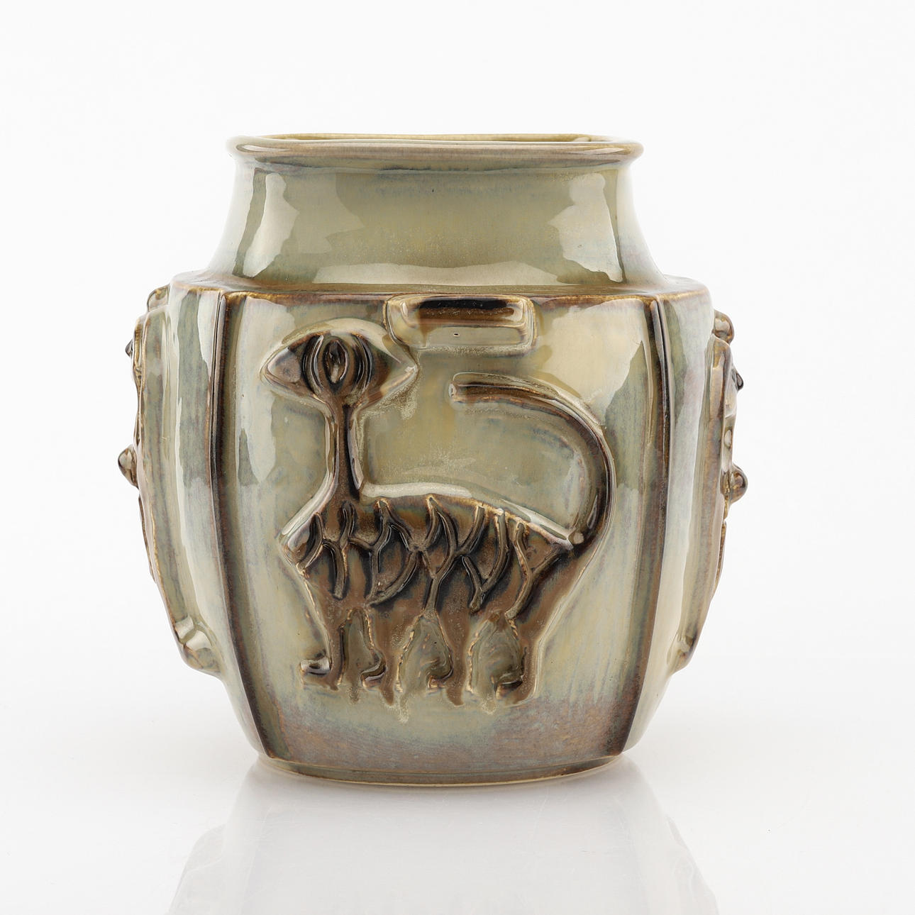 GERD HIORT PETERSEN. Pot, Søholm, Danmark.