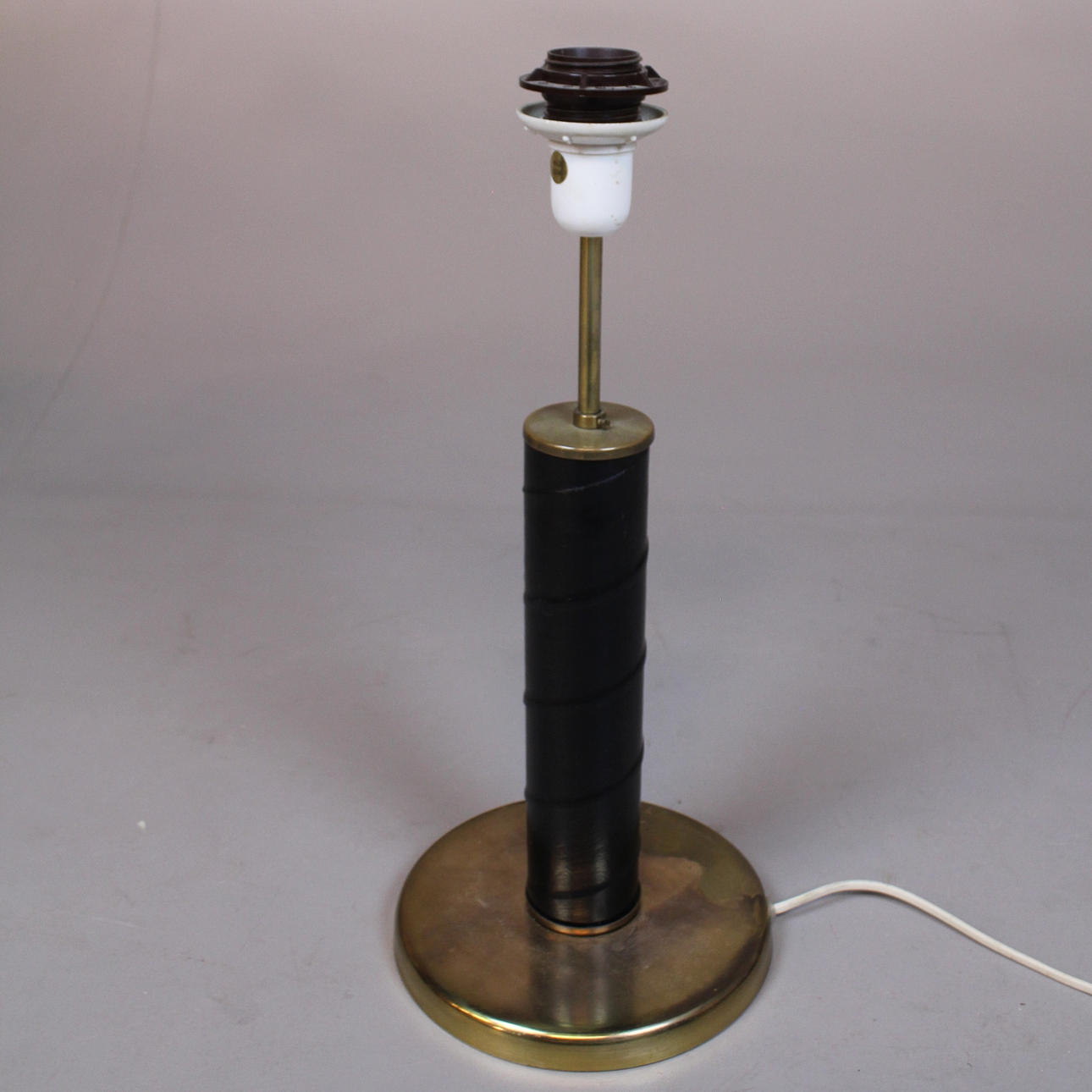 Table lamp metal/leather, GMA 700.