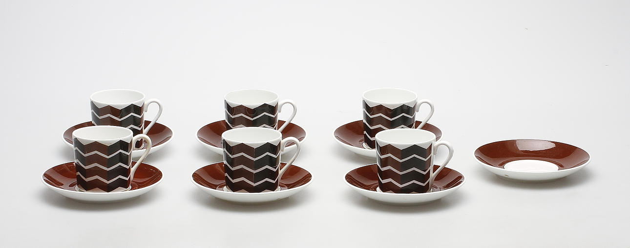 KAFFEKOPPAR med FAT, 6 st, benporslin, "Viggen", Margareta Hennix, Gustavsberg.