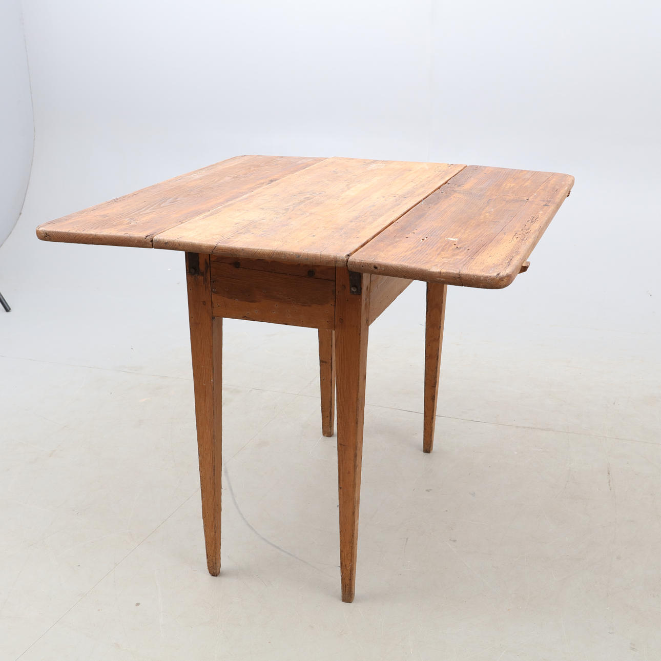 KLAFFBORD,Allmoge, 1800-tal.