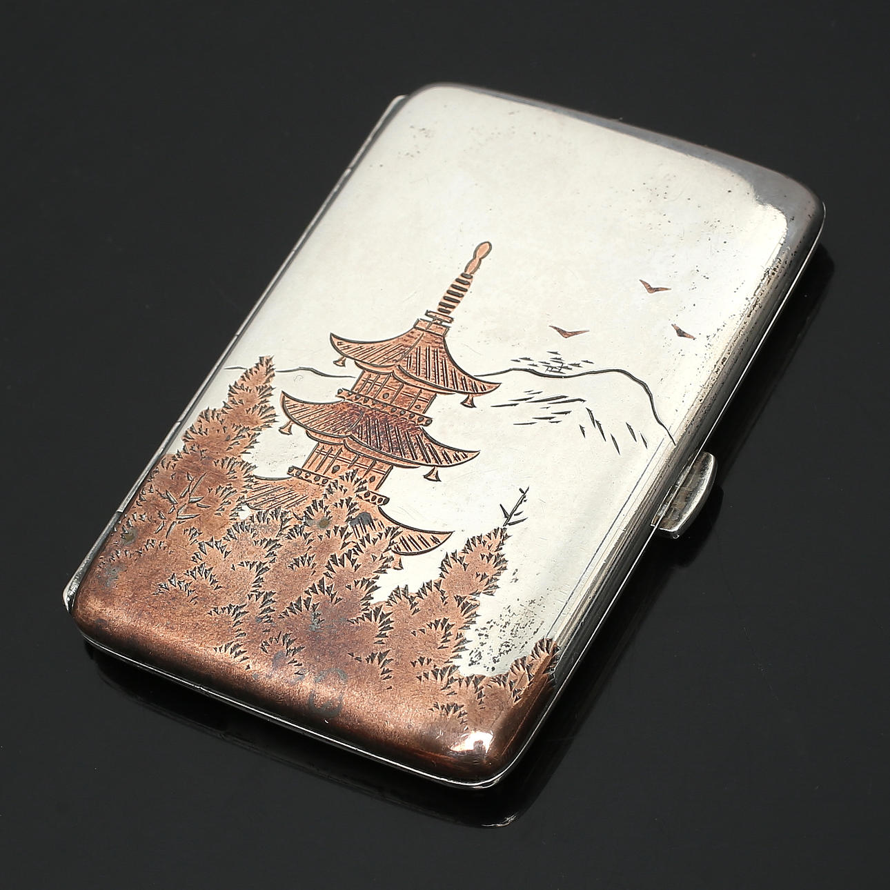 CIGARETTE CASE, mostly silver, Asahi Shoten, Japan, 20th century. Silver &  Metals - Silver