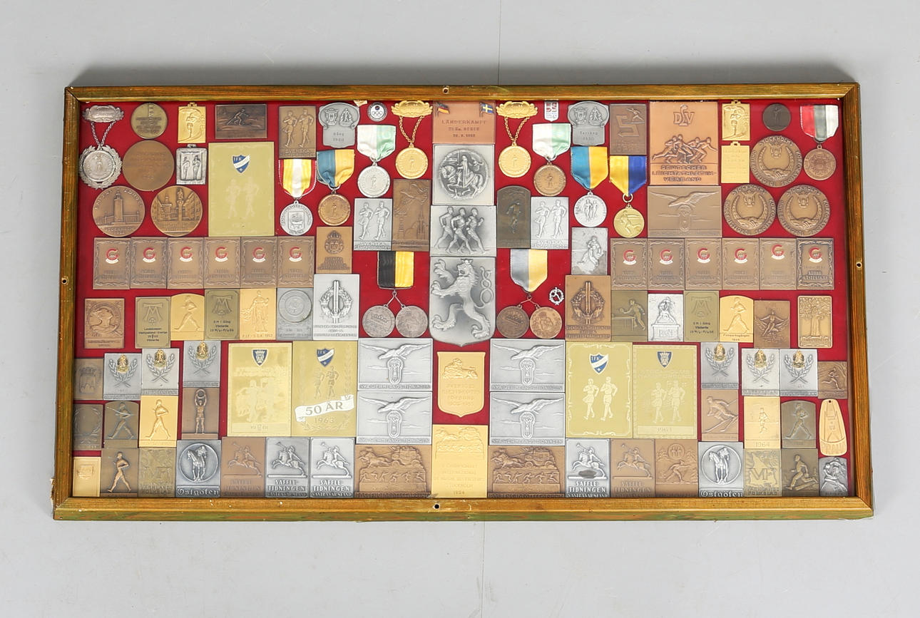 MEDALJSAMLING, C.a. 300 stycken.