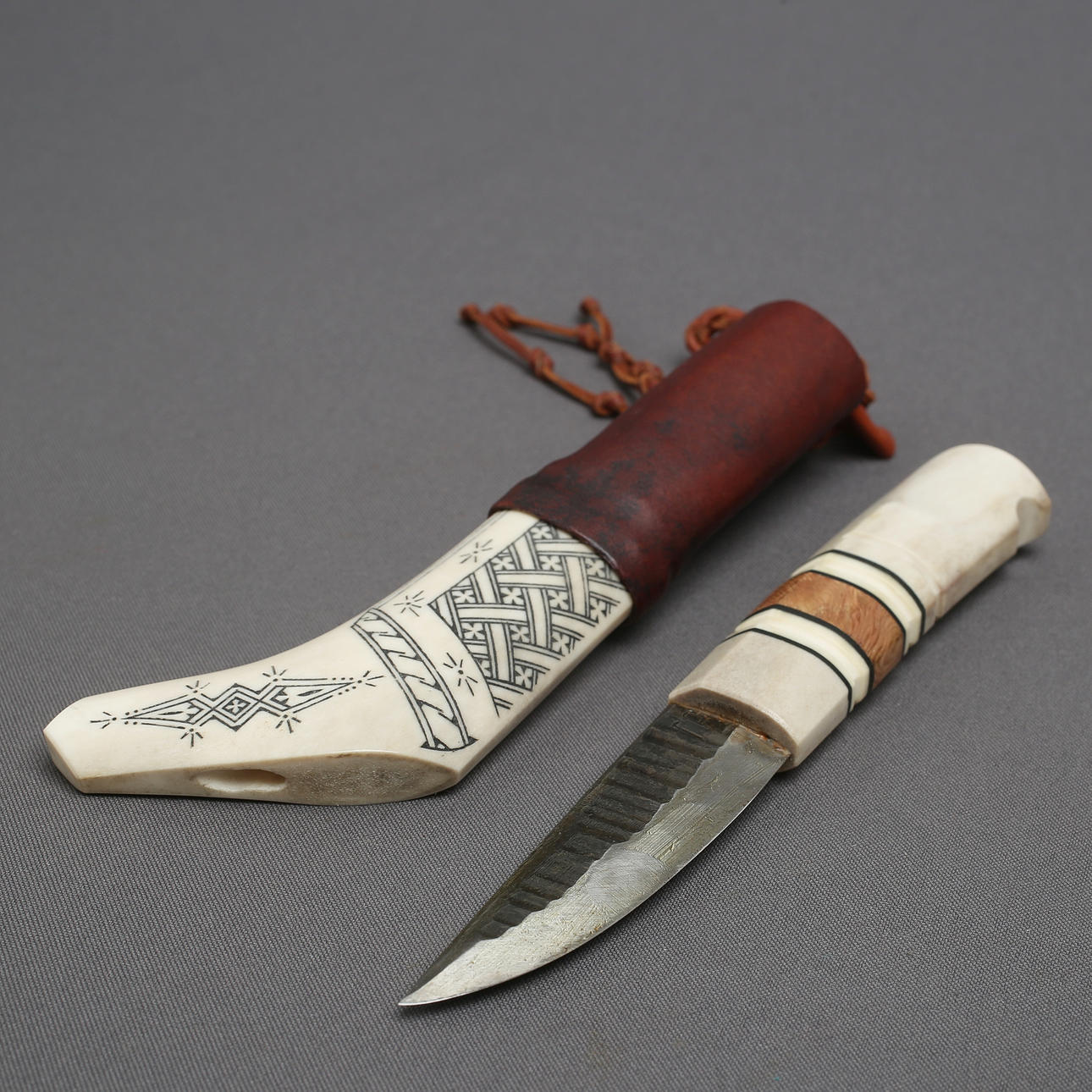 ROLAND ANDERSSON. Knife, horn, Sami craft, signed.