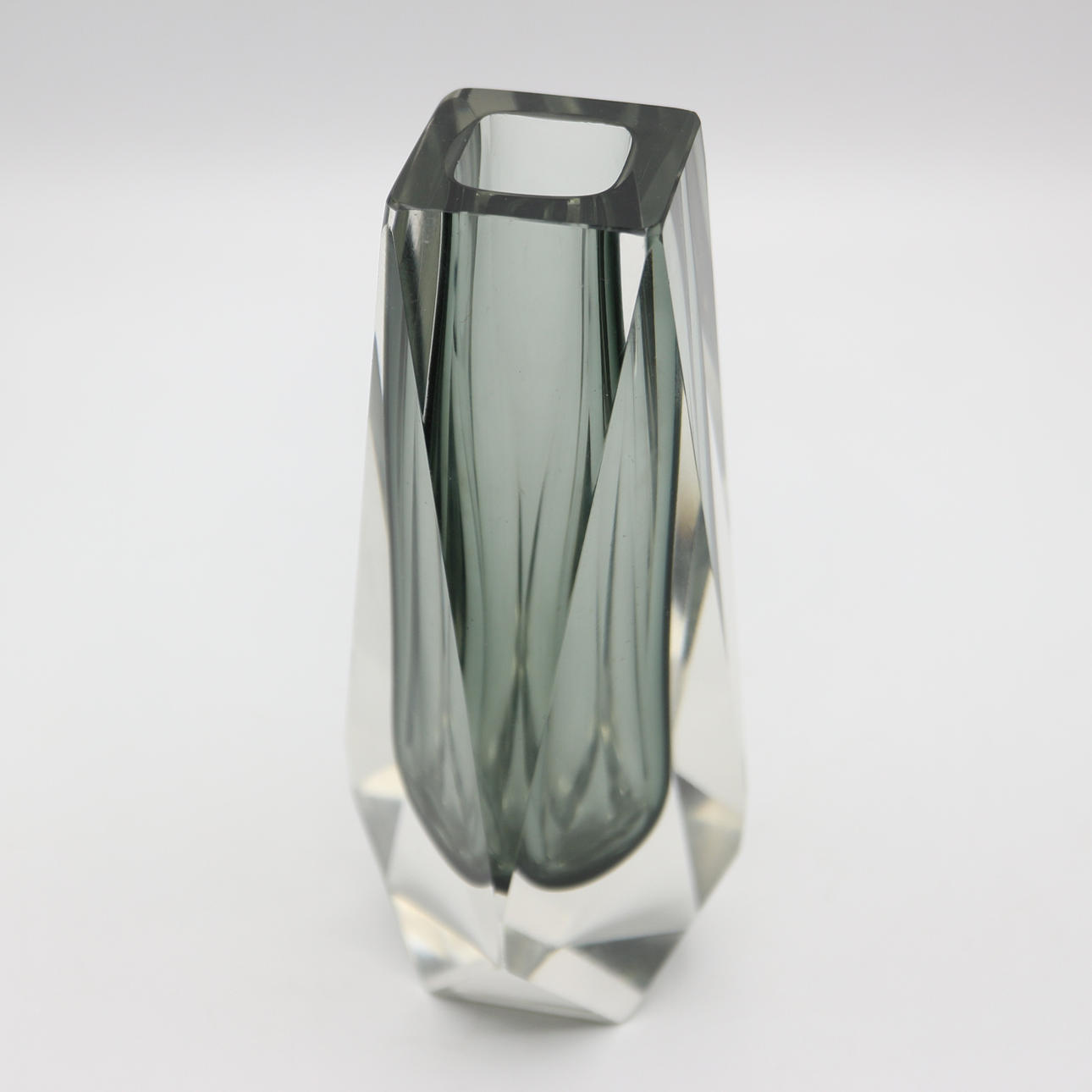 FLAVIO POLI. MURANO GLAS VASE.