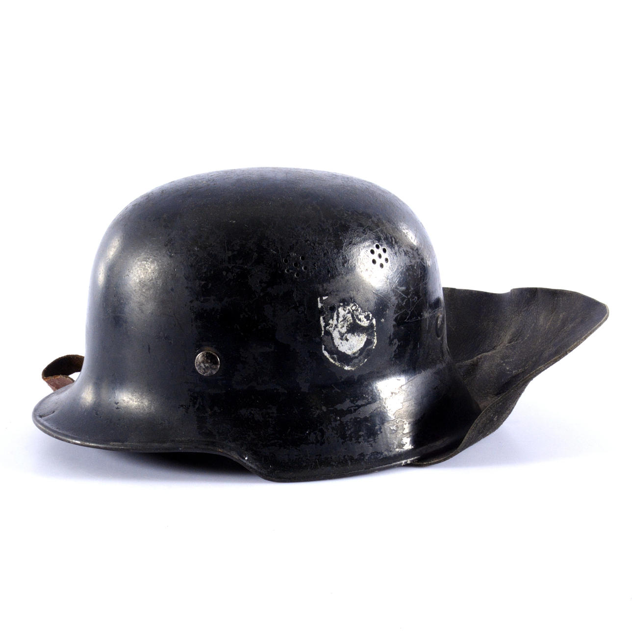 GERMAN POLICE HELMET, WWII, 1940s.