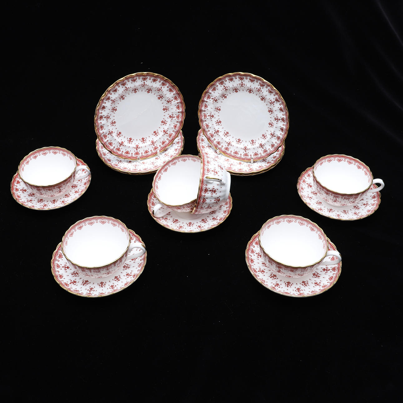 A SPODE FLEUR DE LYS TEILKAFFEESERVICE.