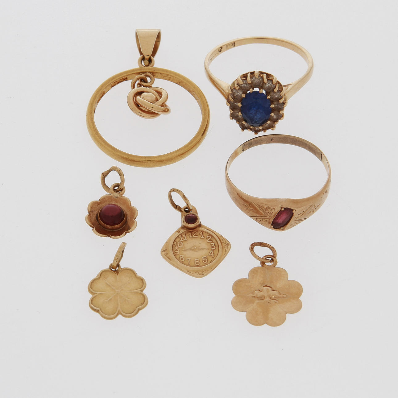 SMYCKEN, 7 delar guld, ca 9,5 gram brutto.