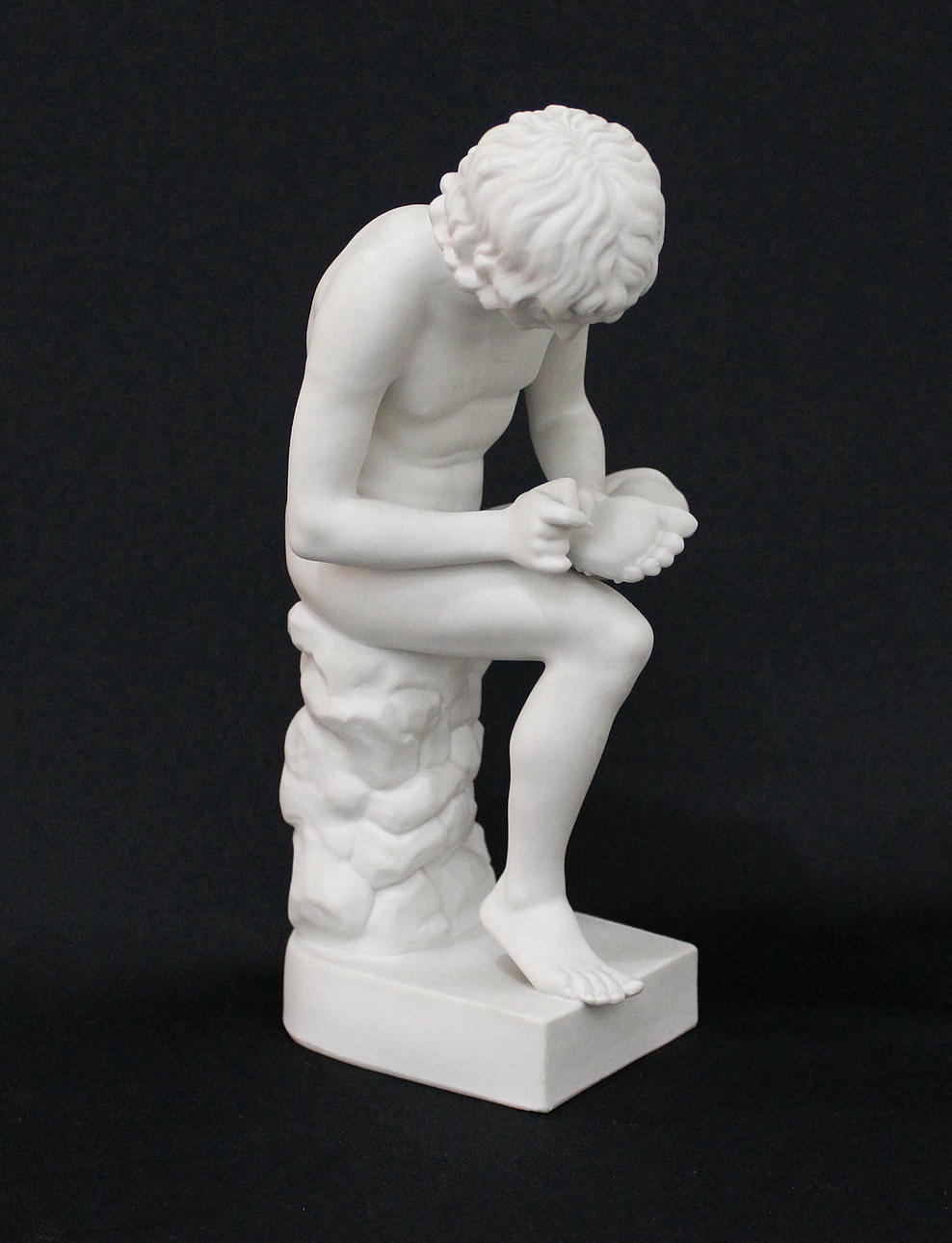 FIGURIN, Parian Pojke med törnetagg.