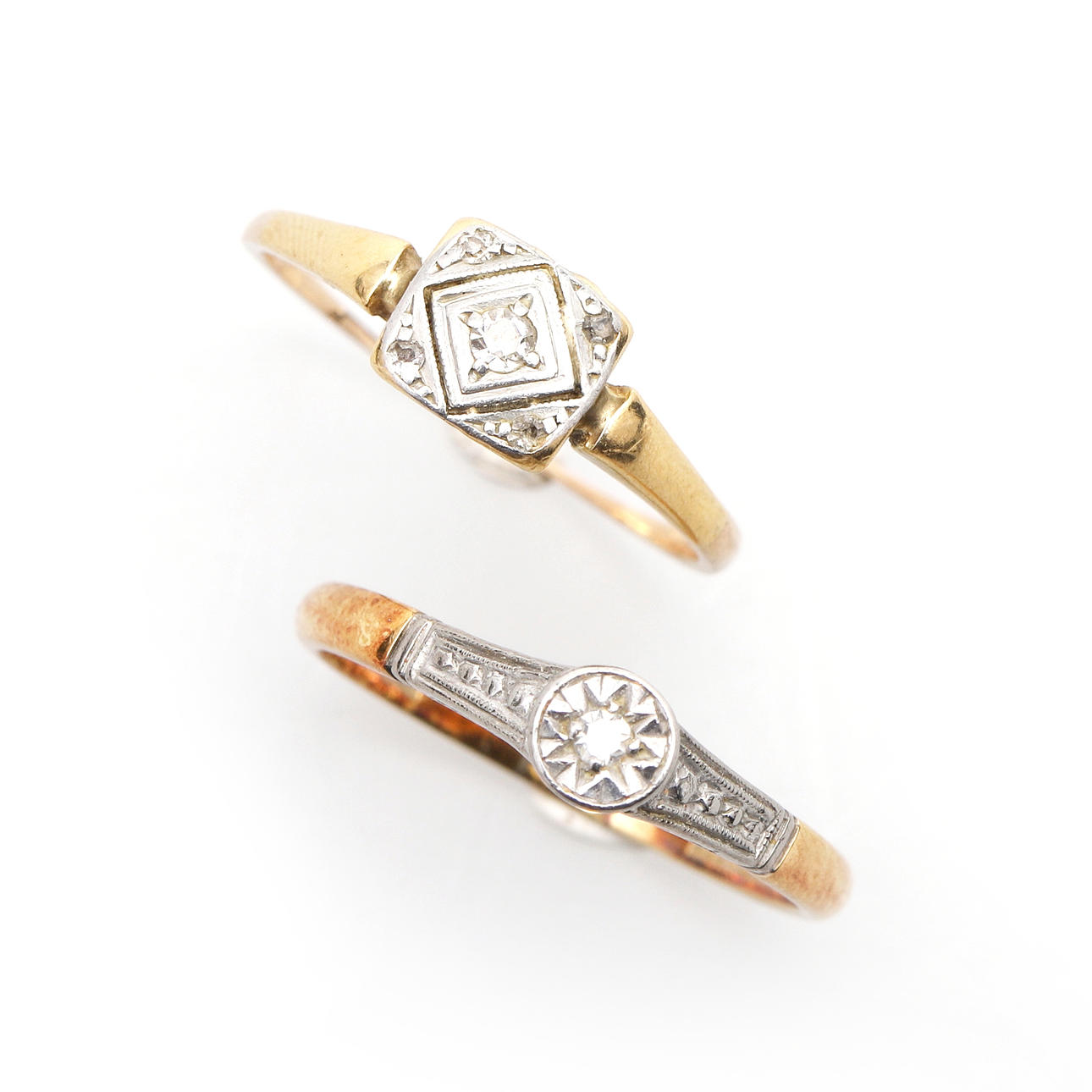 RINGAR, två stycken.