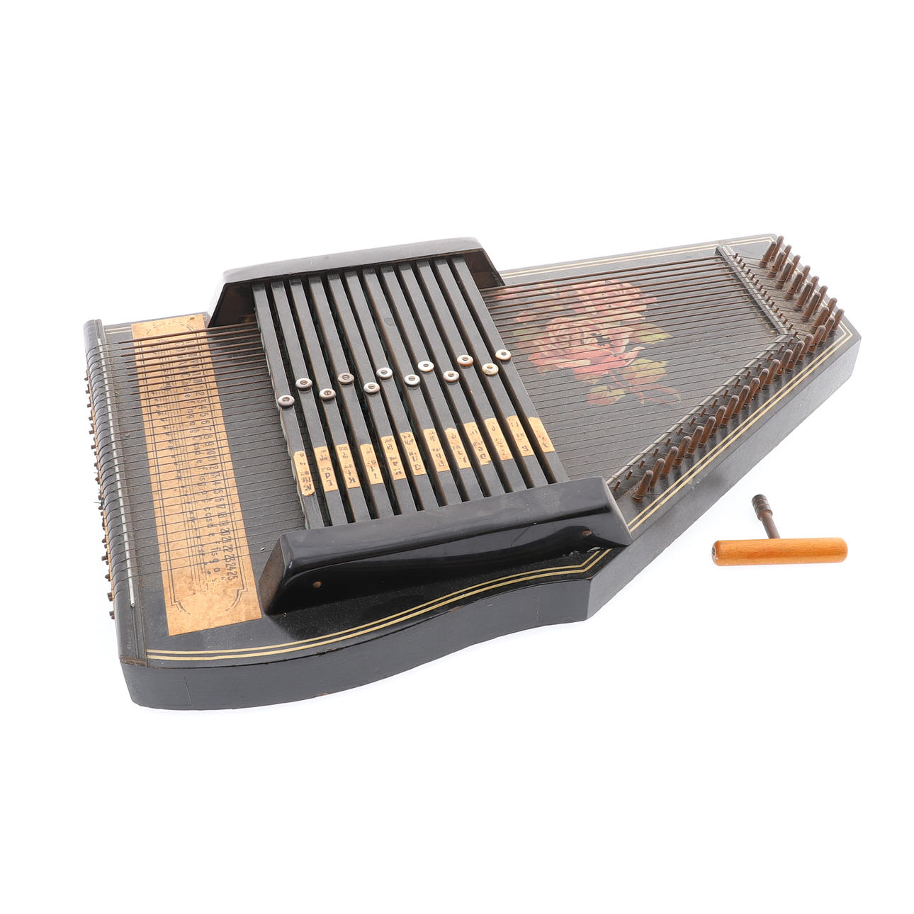 EINE DEUTSCHE EBONISIERTE AUTO-HARP ODER ZITHER, SPÄTES 19. JAHRHUNDERT.