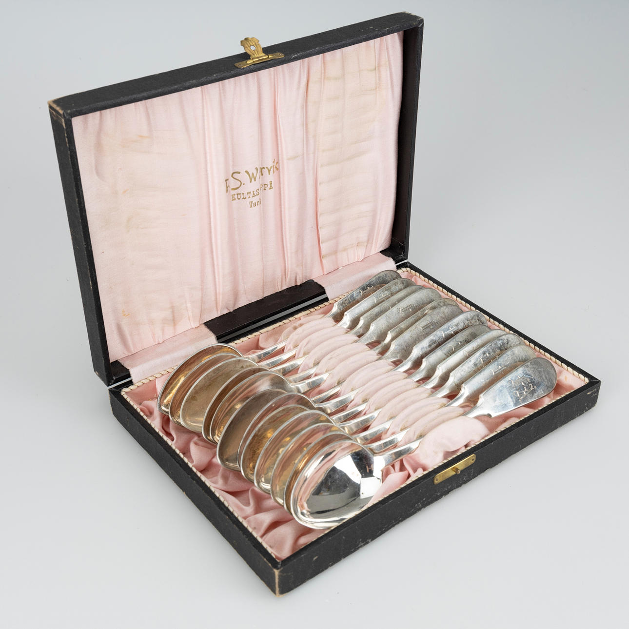 TAUSEND SILBER LÖFFELN.