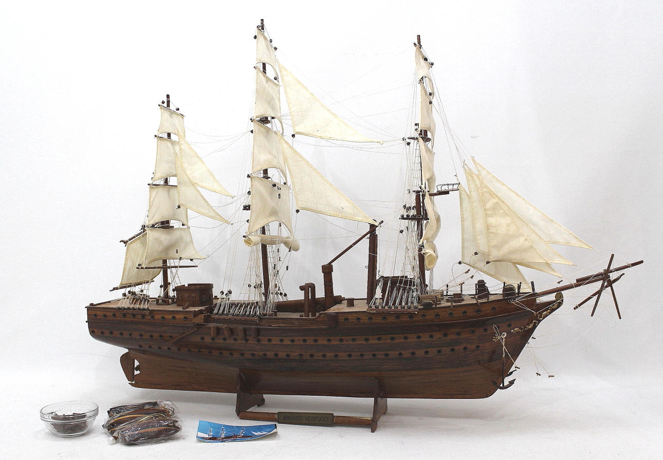 MODELLBÅT, trä, Amerigo Vespucci.
