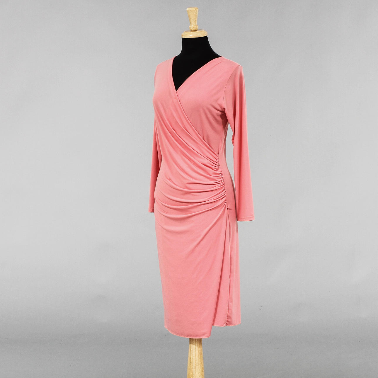 KLÄNNING, Camilla Thulin, strlk 46.