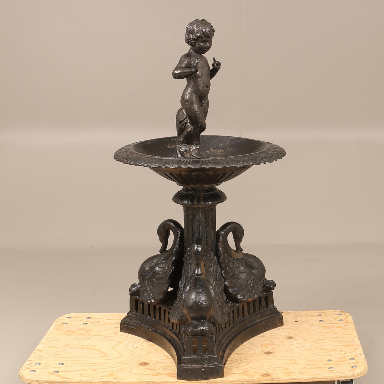 BRUNNEN, Gusseisen, 18/1900.