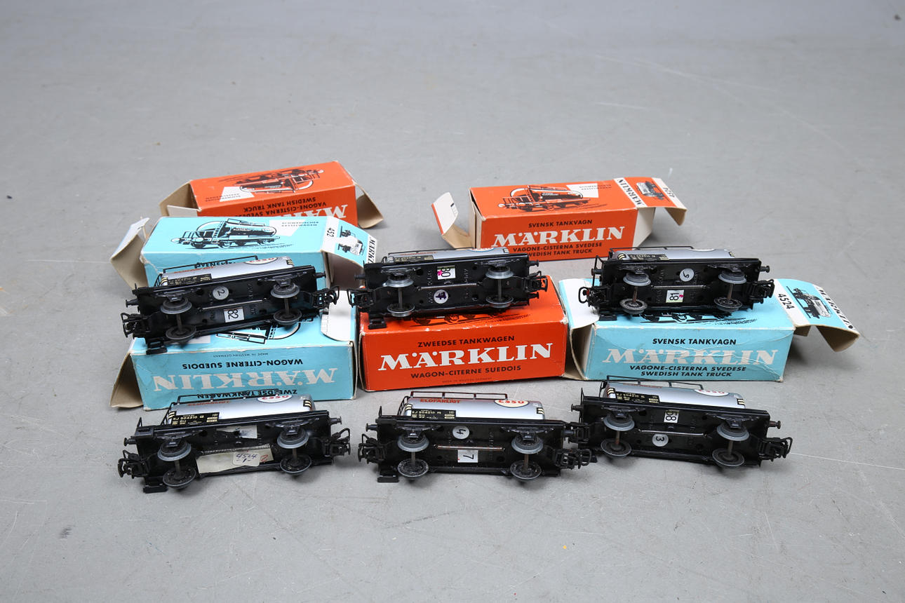 MÄRKLIN 4524 Esso tank wagons, 6 wagons, original boxes. Toys