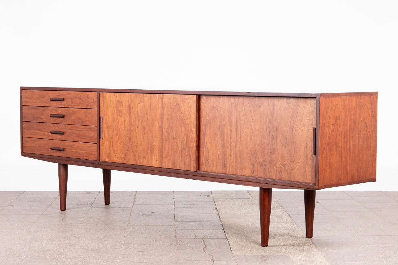 skänk, valnöt faner.