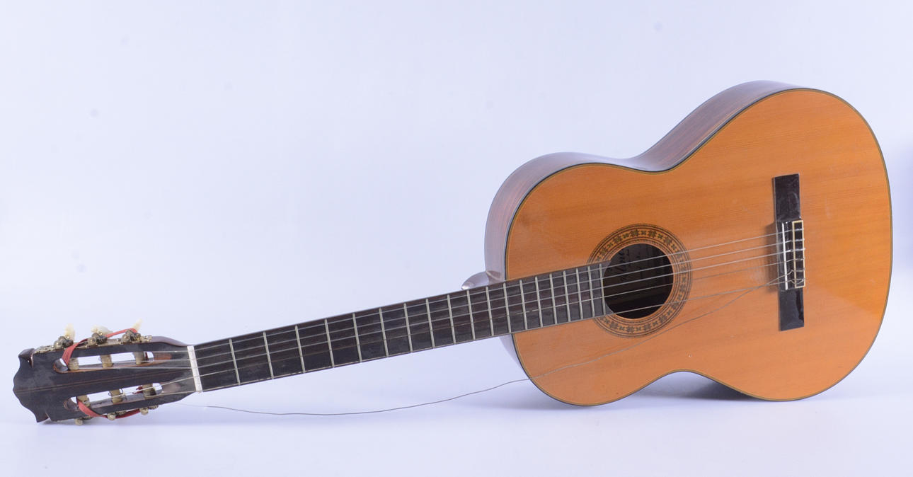 AKUSTISCHE GITARRE, Almirez, 1900.