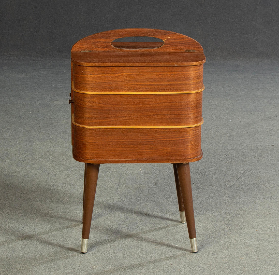 Costurero, años 60/70.