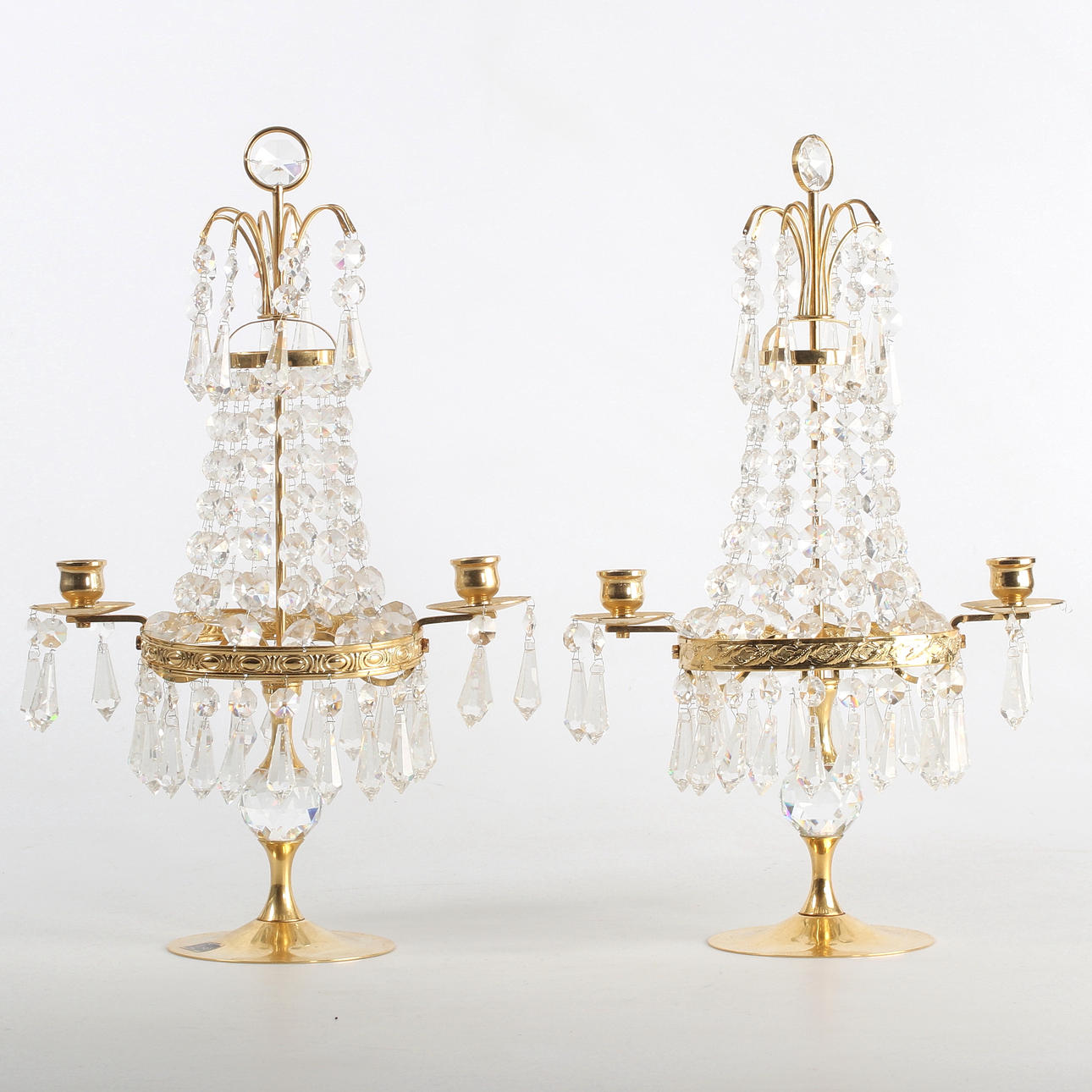 BORDSLYSTER, mässing, glas. Lövsjö, Sverige.