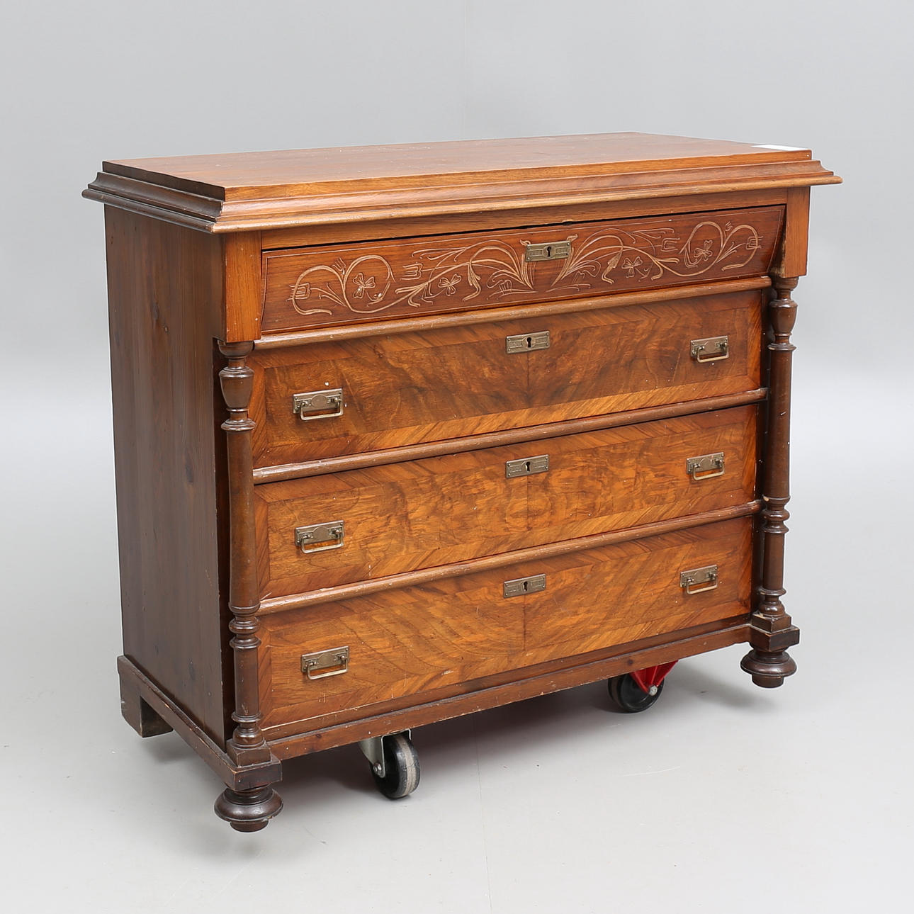 BYRÅ, nyrenässans, 1800-talets andra hälft.