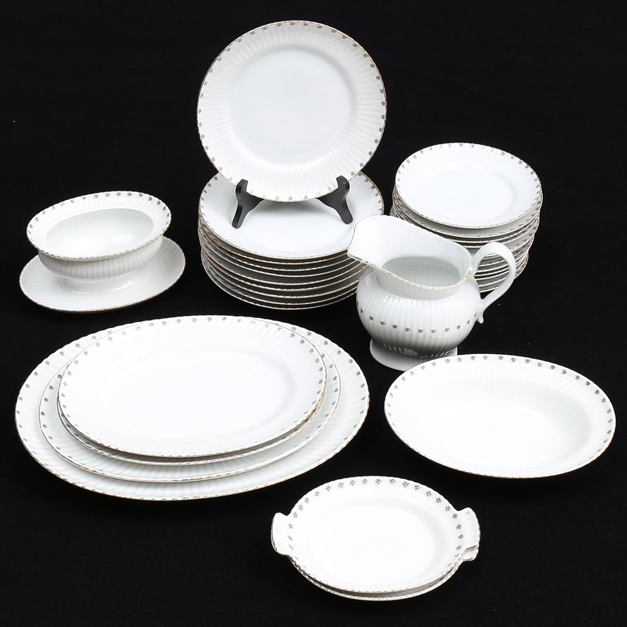 MATSERVISDELAR (31), Upsala-Ekeby, Karlskrona, 1900-talets mitt/andra hälft.