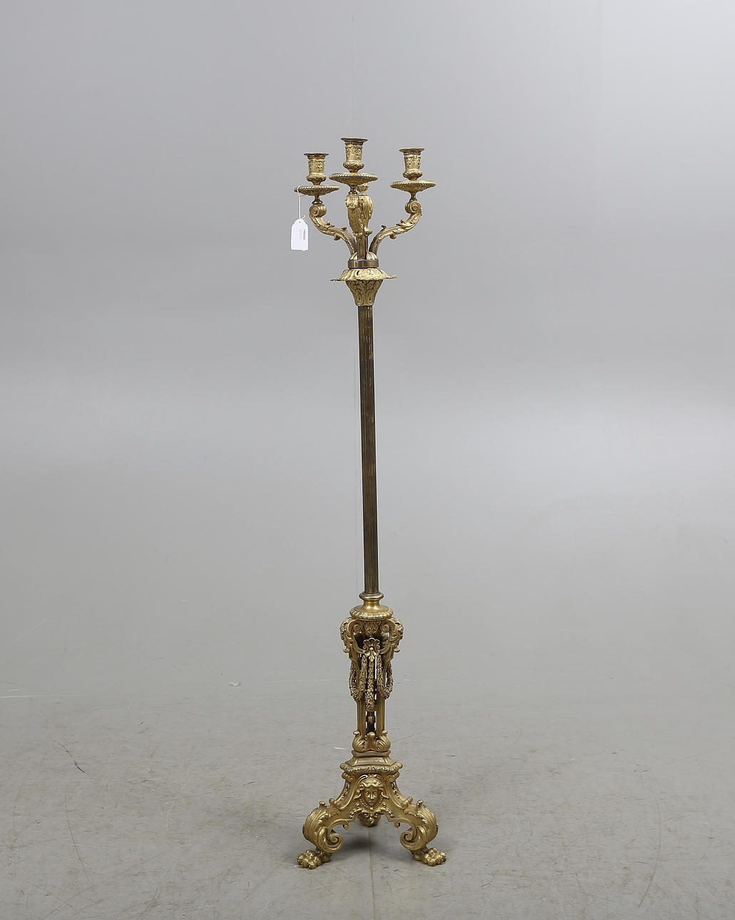 GOLVKANDELABER, 1900-tal.