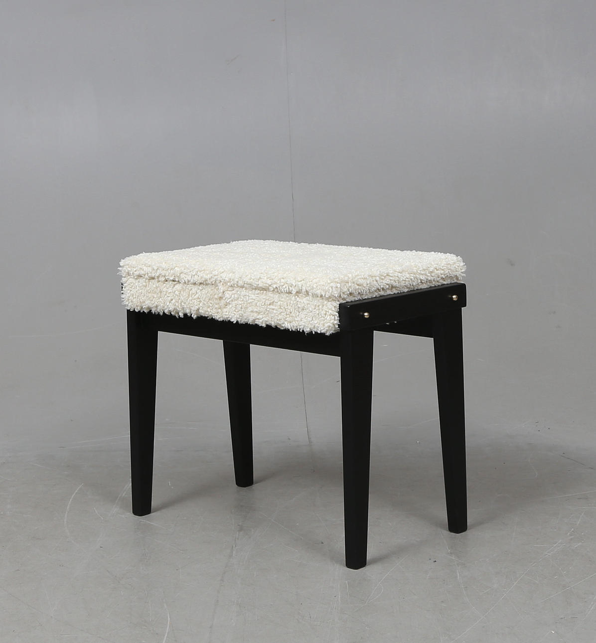 PIANOPALL, Krohns snickeri Nässjö.