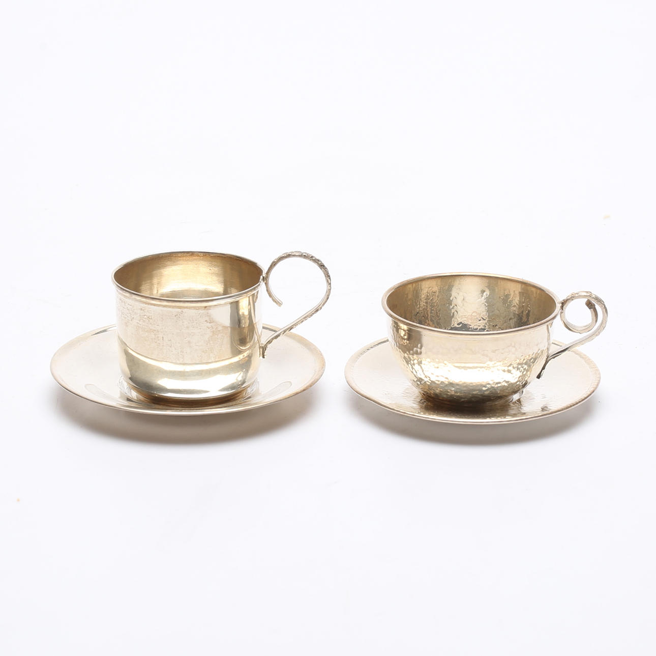 TAZAS CON PLATO, 2 uds, plateadas, peso aprox. 129 gramos.