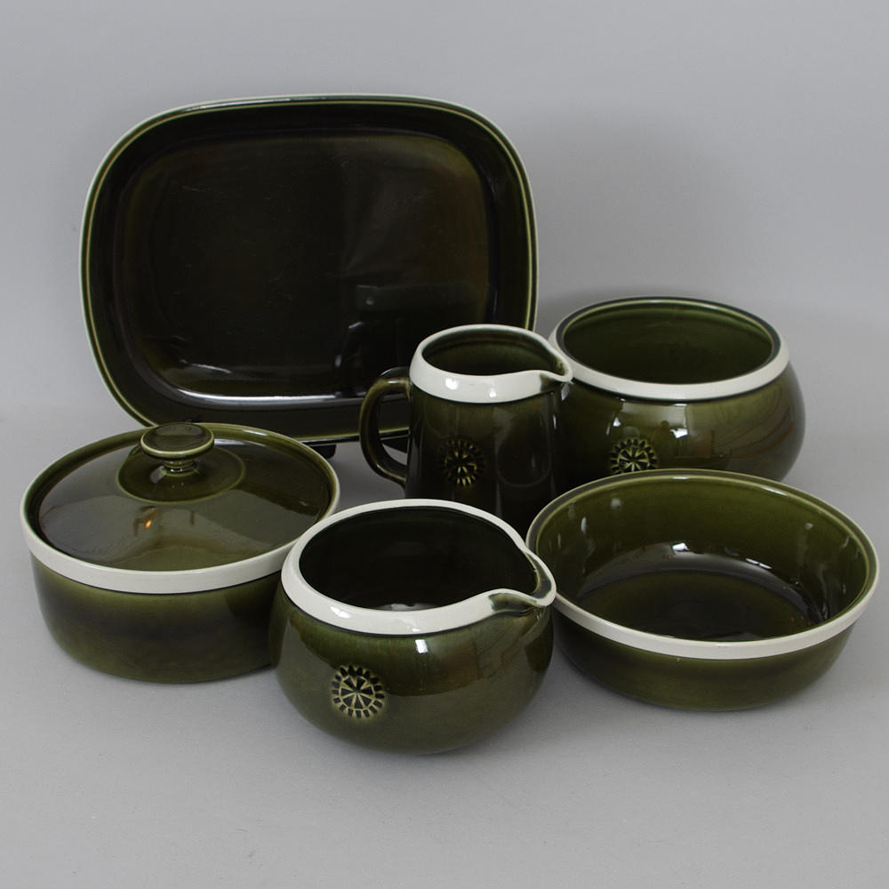 MATSERVISDELAR, "Vardag", design Karin Björnquist, Gustavsberg.