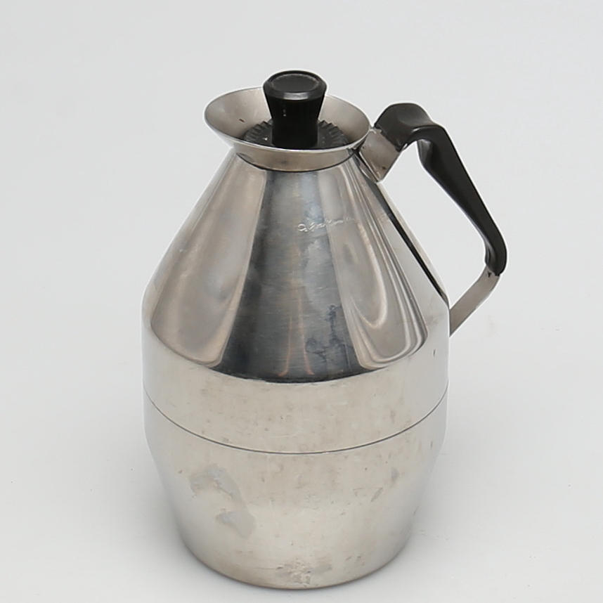 TV-KANNA i design av Sigvard Bernadotte. 1900-talets andra hälft.