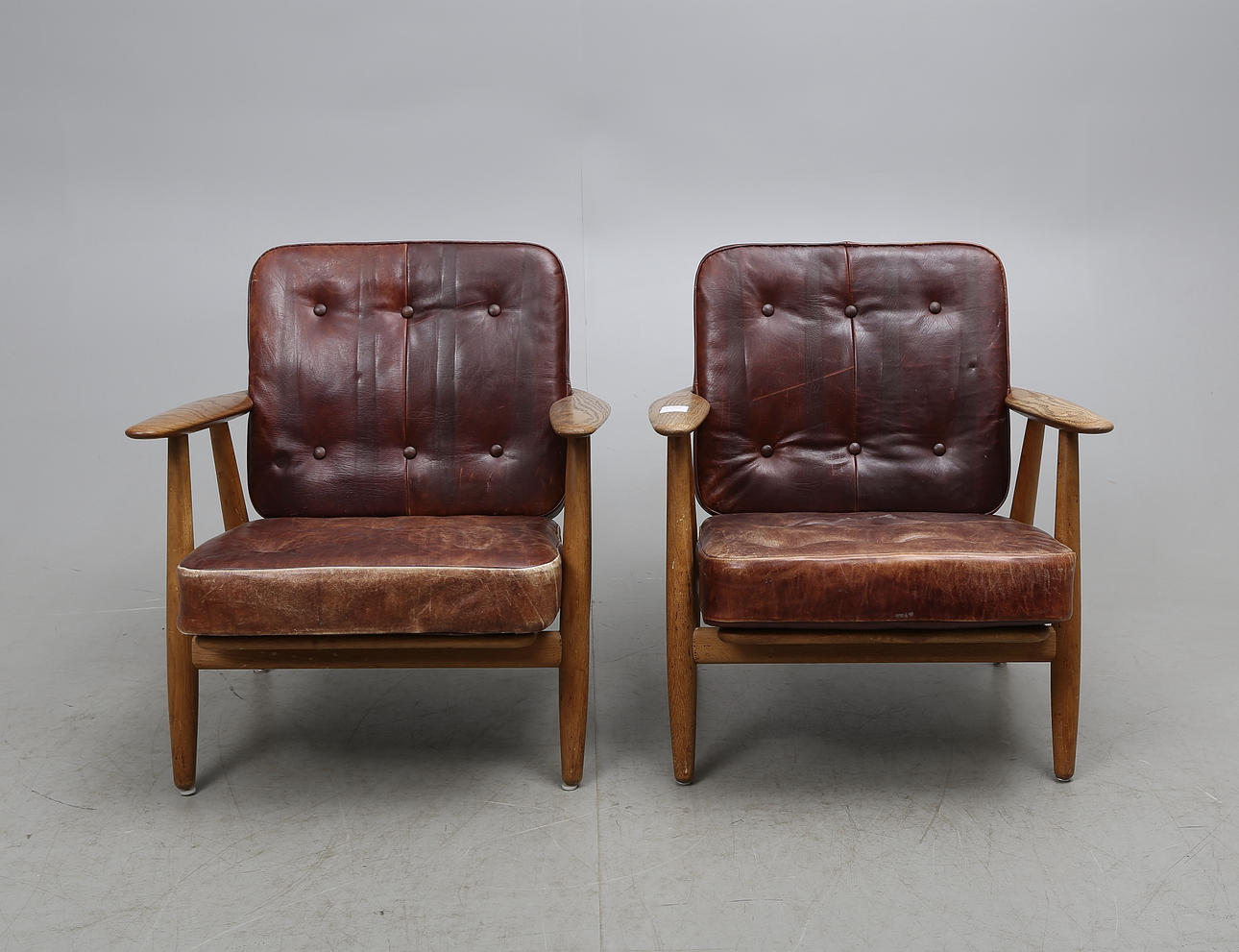 FÅTÖLJER, ett par, "Cigarren", Hans J Wegner, Getema, 1960-tal.