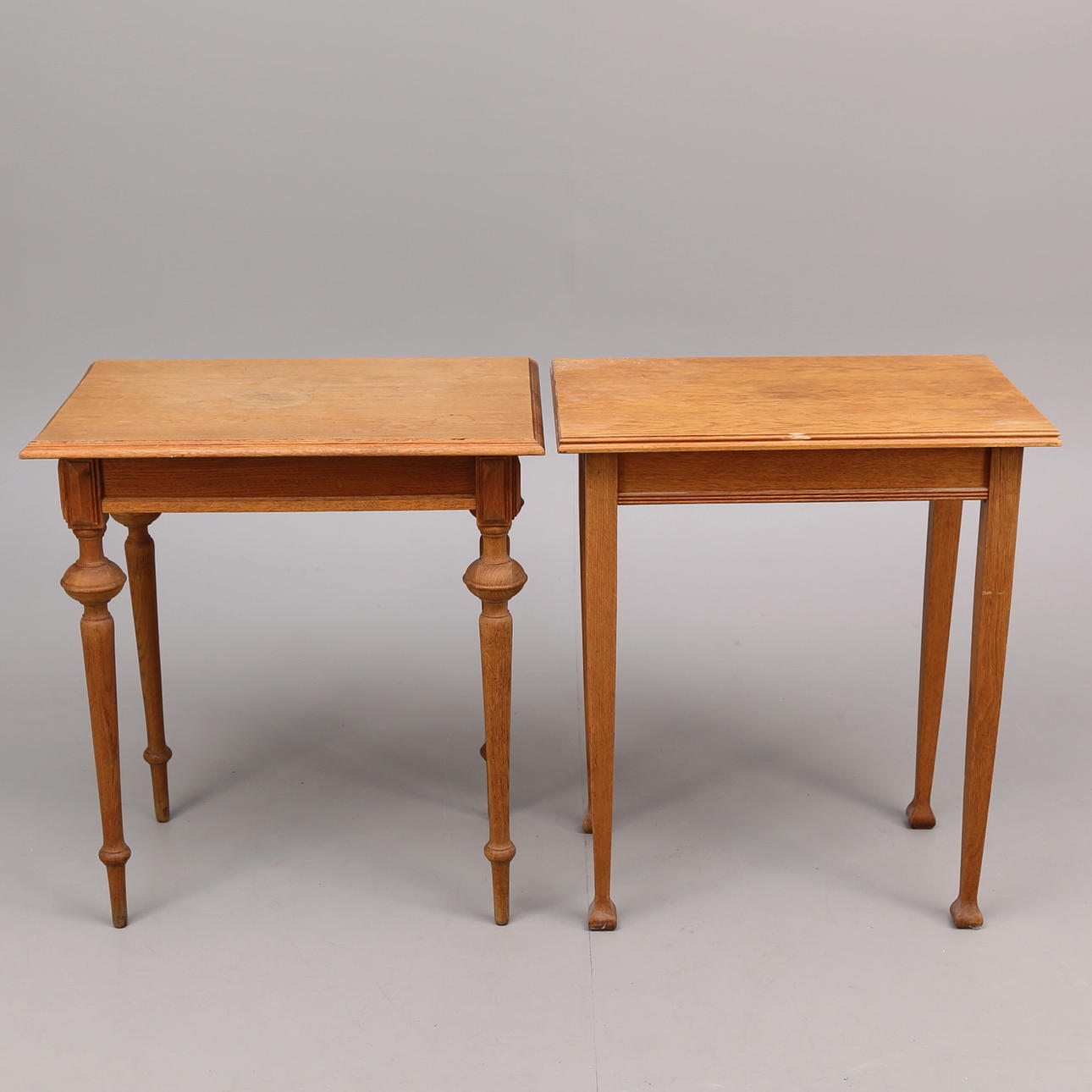 FÖNSTERBORD, 2 st, ek, nyrenässans, jugend.