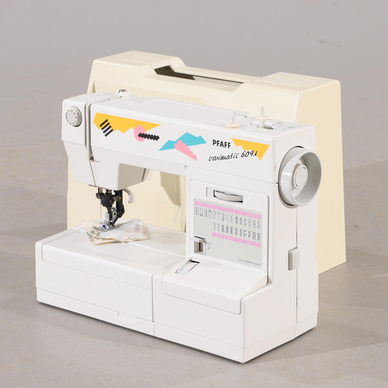 SEWING MACHINE, "Varimatic 6091", Pfaff, Germany.