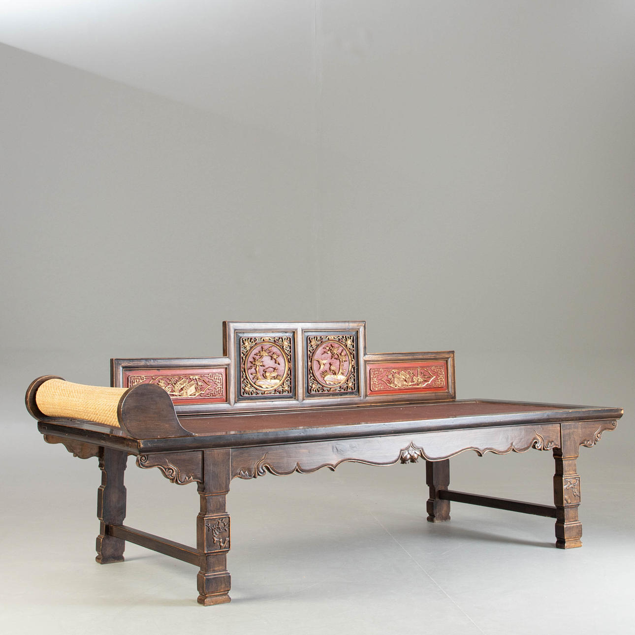 Opiumbett im chinesischen Stil. 2. Hälfte 20.Jh.