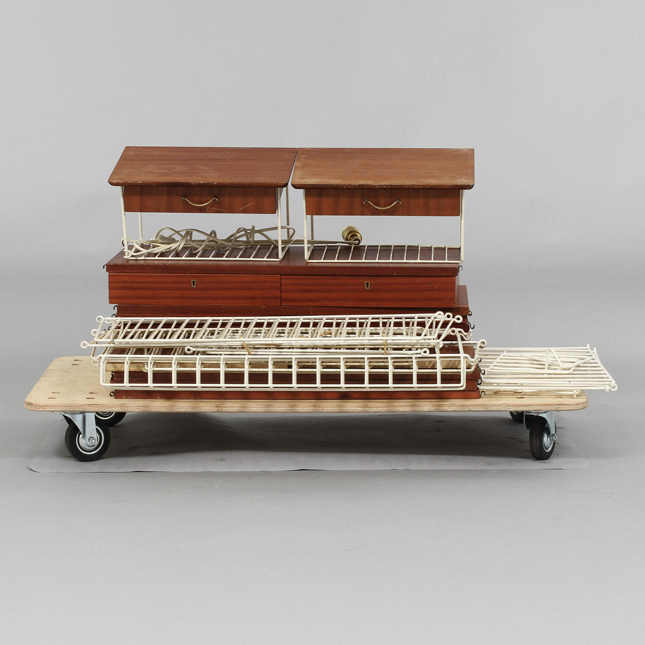 STRINGHYLLOR, 34 delar.