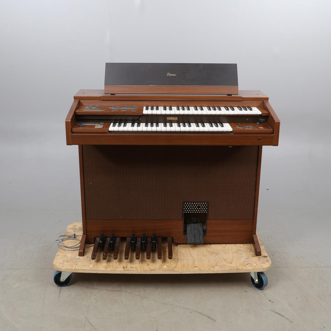 GEL ELECTRON, Yamaha Electone, Modelo PC-105.