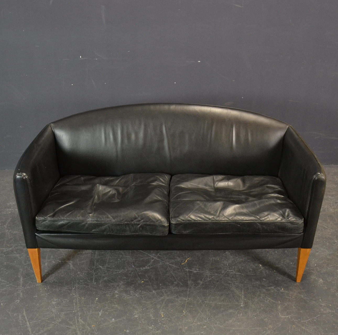 ILLUM WIKKELSØ. SOFÁ.