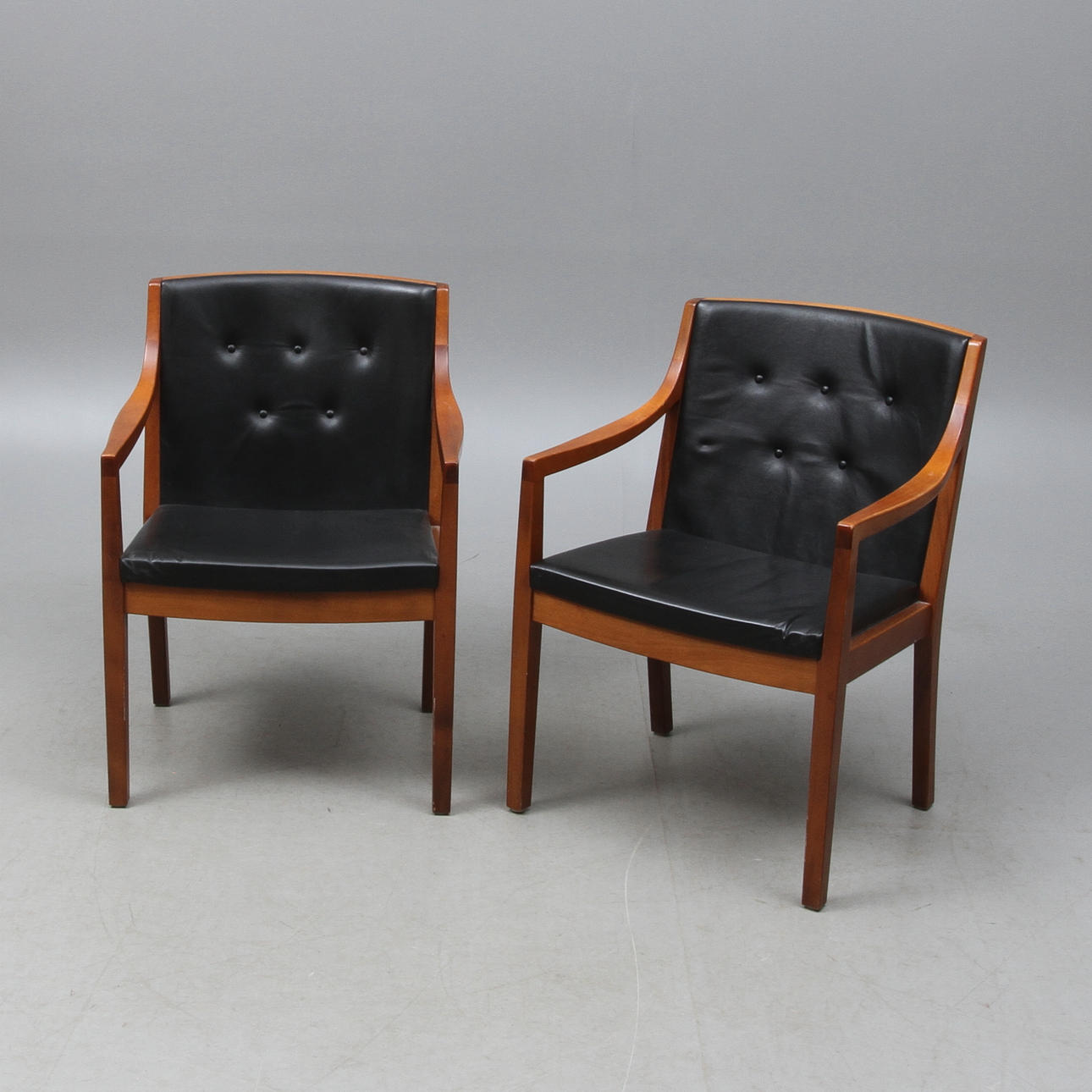 KARMSTOLAR, 2 st, ädelträ, AB Klaessons Möbelfabrik, 1900-tal.