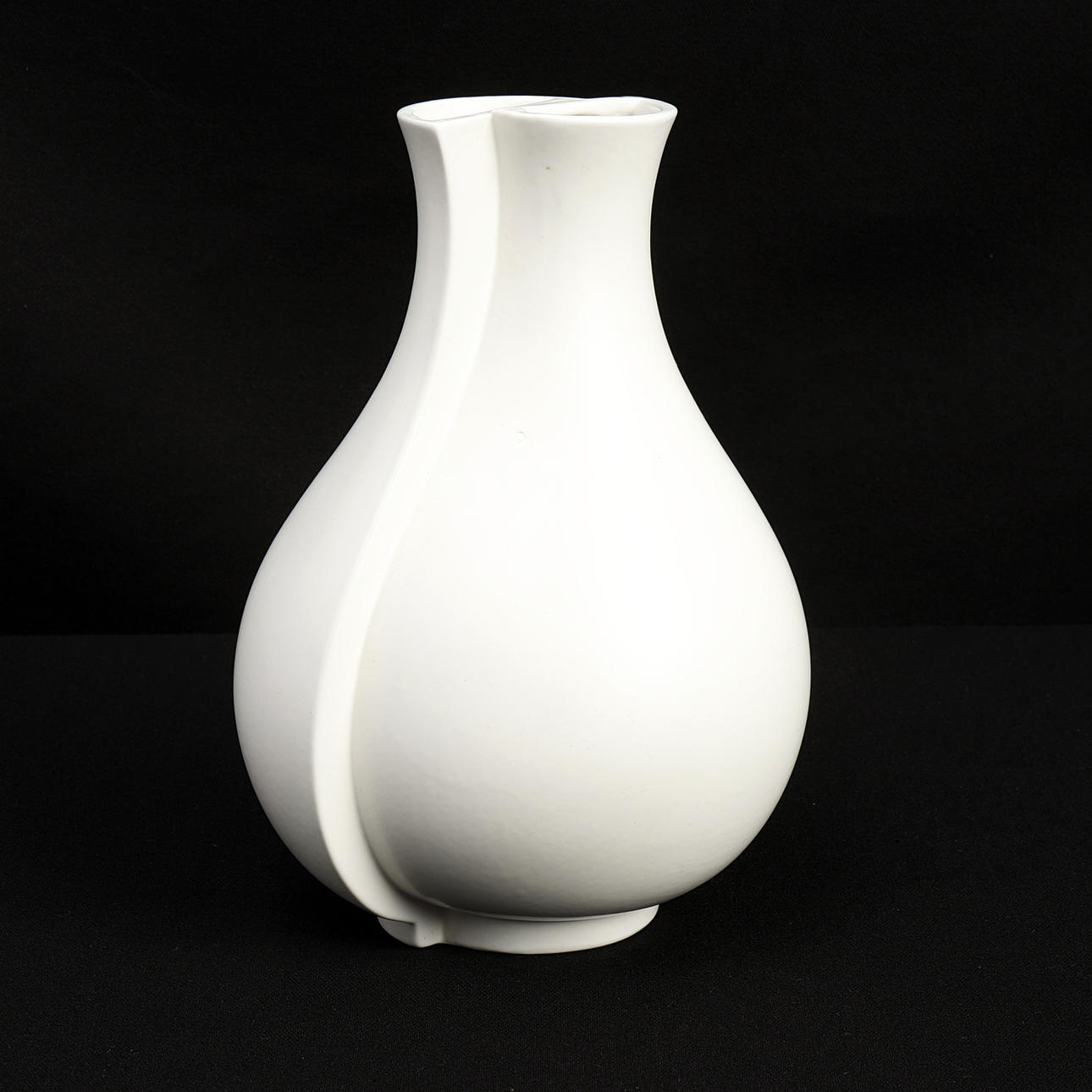 WILHELM KÅGE. ''Surrea'', gres, Gustavsberg.