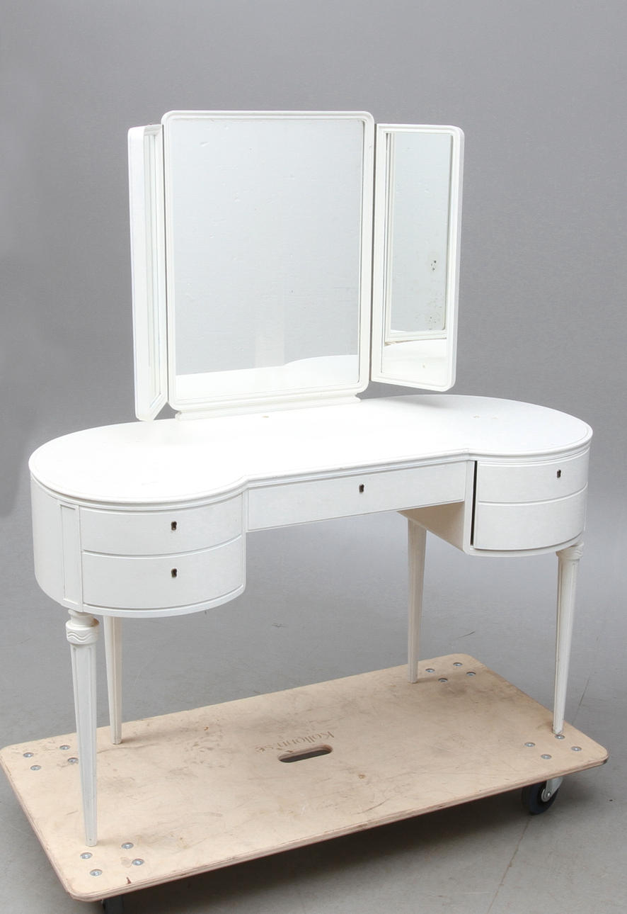 SMINKBORD, gustaviansk stil, 1900-tal.