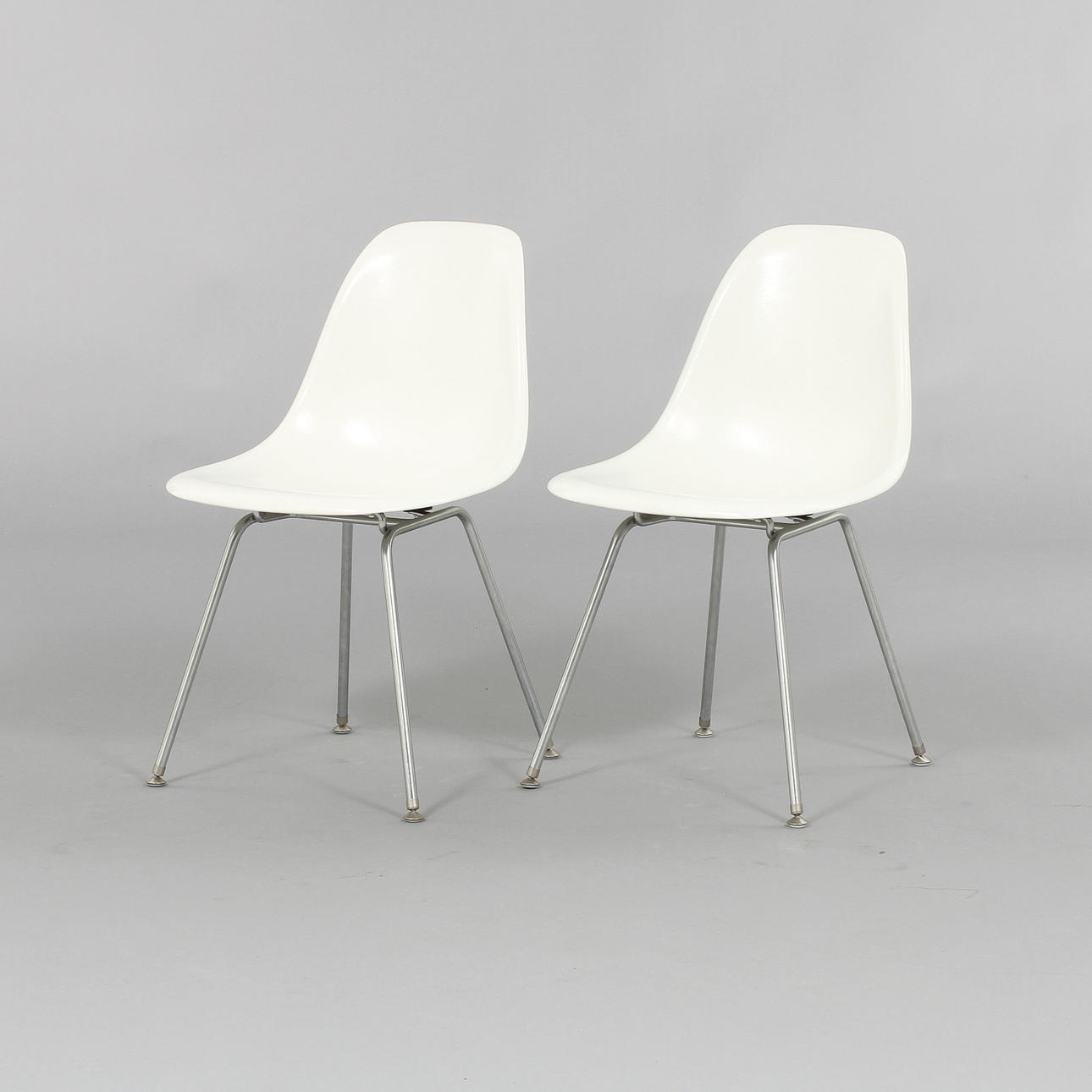 CHARLES EAMES. Stolar, modell DSX.