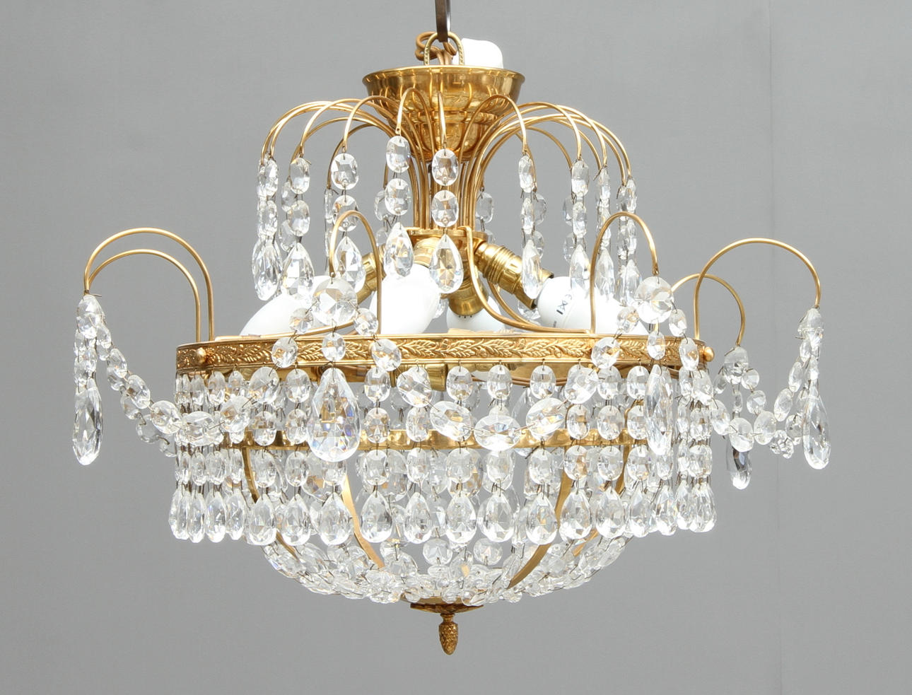 LJUSKRONA, plafondmodell med korgbotten, 1900-tal.