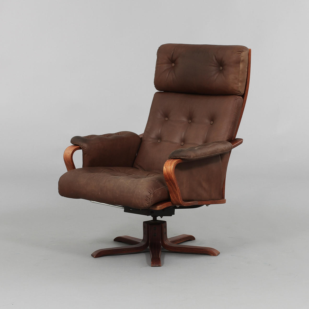 FÅTÖLJ, 1900-talets andra hälft.