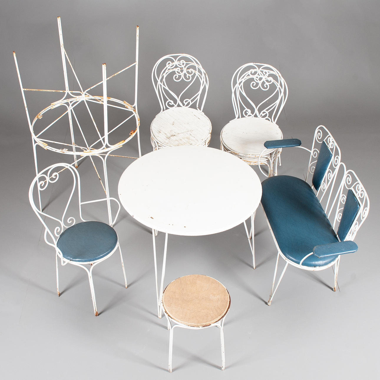 TRÄDGÅRDSMÖBLER, SMIDE.1900-talets första hälft.