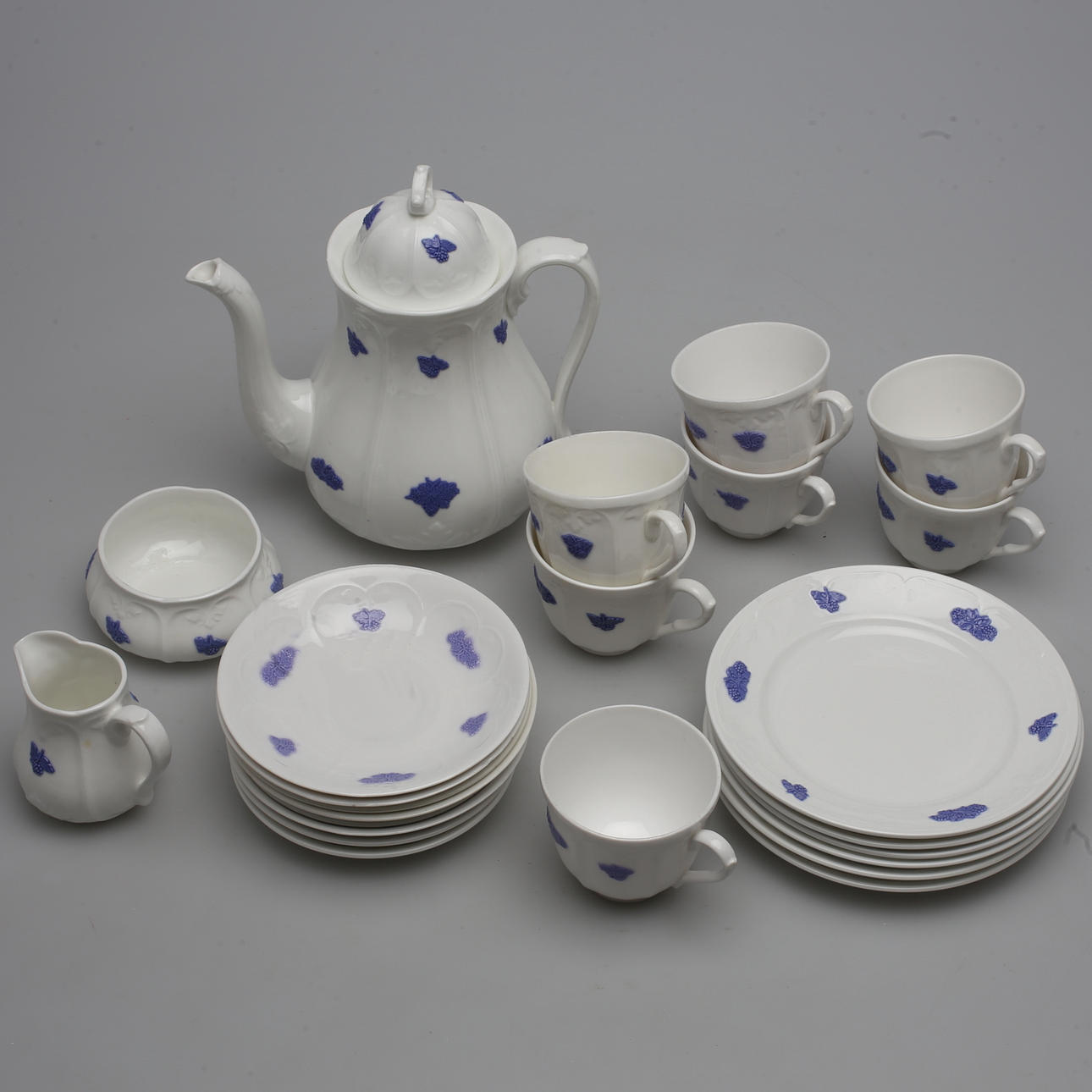 KAFFESERVISDELAR. 24 delar. "Blå Blom" Gustavsberg.