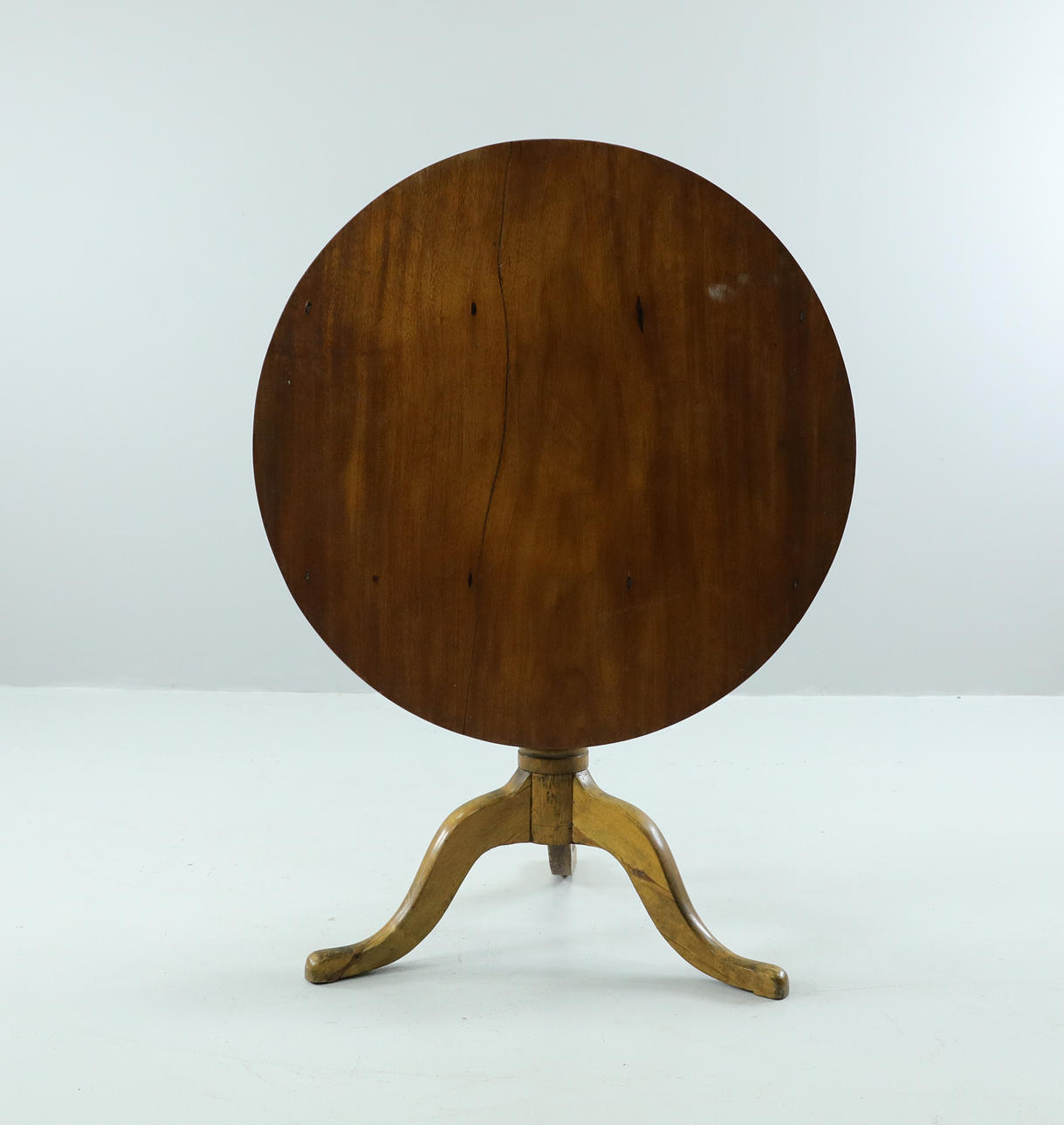 MESA DE CAÍDA, siglo XIX.